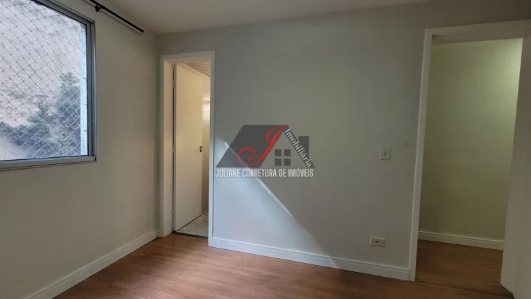 Imagem Apartamento térreo, 02 quartos sendo um suíte, a venda no bairro Portão em Curitiba.