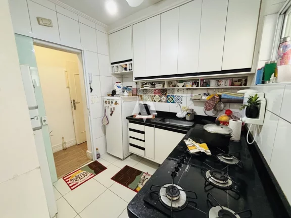 Imagem Apartamento à venda de 2 dormitórios - Marapé - Santos / SP