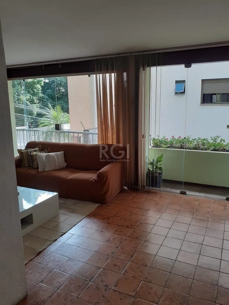 Imagem Apartamento no bairro Auxiliadora - 4 dormitórios