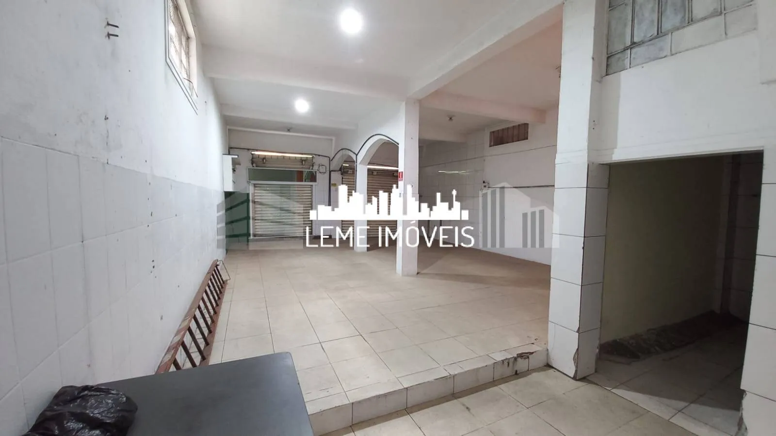 Imagem IMOVEL PARA RENDA COM SALÃO COMERCIAL