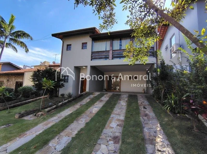 Imagem Casa em condomínio à venda em Valinhos, 3 dormitórios, 2 suítes, área gourmet e excelente localização!