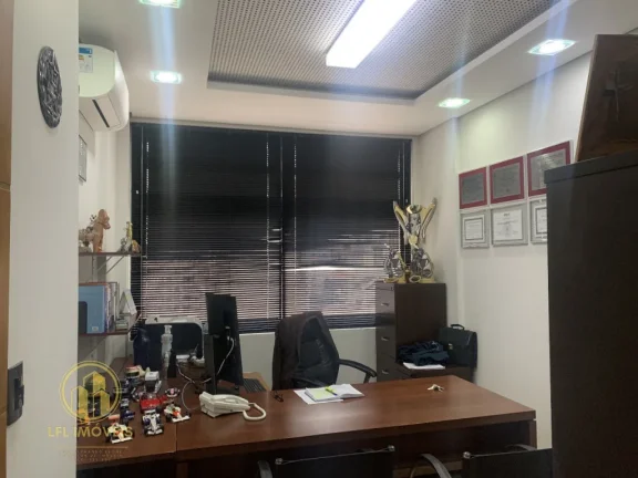 Imagem Conjunto comercial para venda, com 4 salas e 2 vagas. Bela Vista
