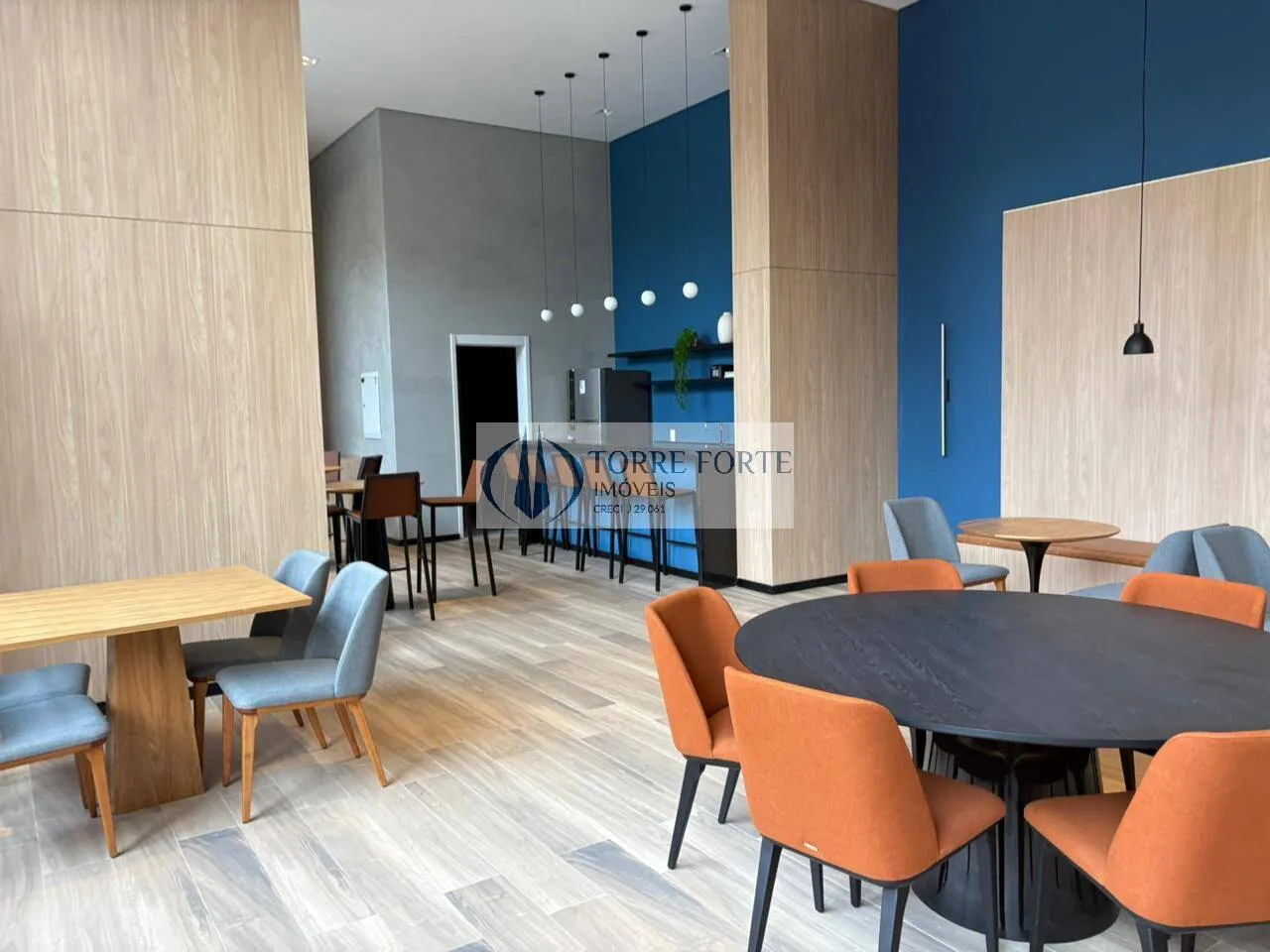 Imagem Apartamento Mobiliado com 2 Dormitórios e Varanda no Belém