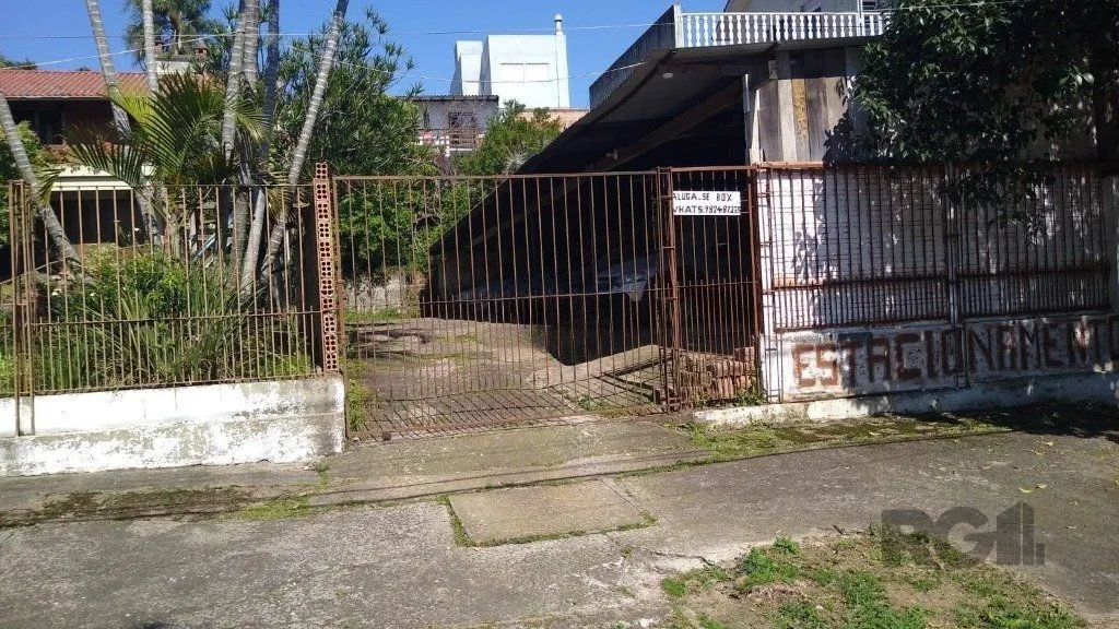 Imagem Terreno com 296m² no bairro Vila Jardim