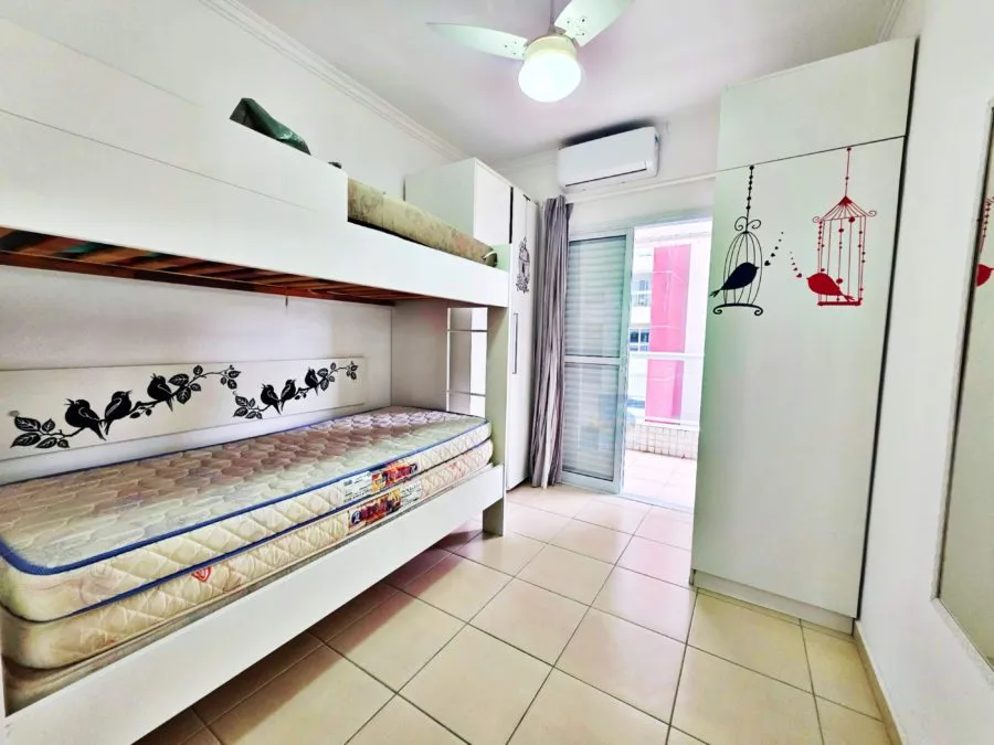 Imagem A VENDA SOFISTICAÇÃO E CONFORTO FRENTE AO MAR COM 90m² | 2 Dormitórios | 2 VAGAS DE GARAGEM COBERTAS + VARANDA GOURMET EQUIPADA.