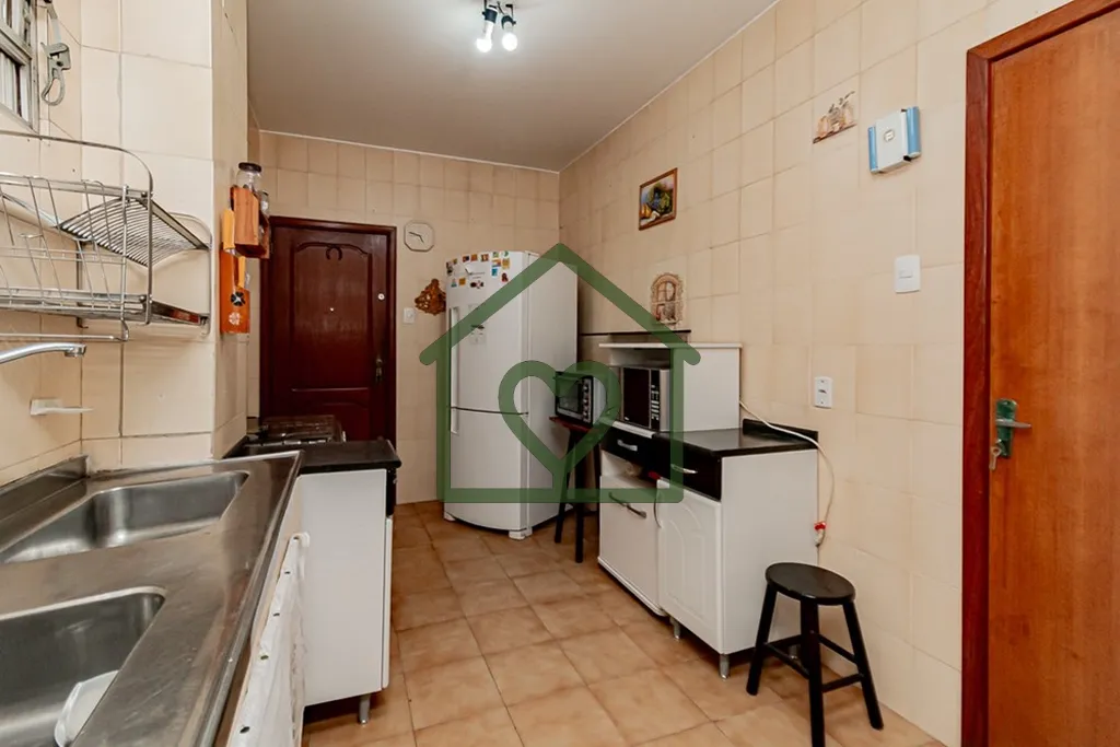 Imagem APARTAMENTO DE 121 m2, MOBILIADO 3 QUARTOS, 2 BANHEIROS, QUARTO AUXILIAR TRANSFORMADO EM SALA DE JAN...