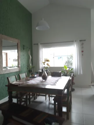 Imagem Casa ampla e aconchegante em Areias de Palhocinha, Garopaba-SC: localização ideal!