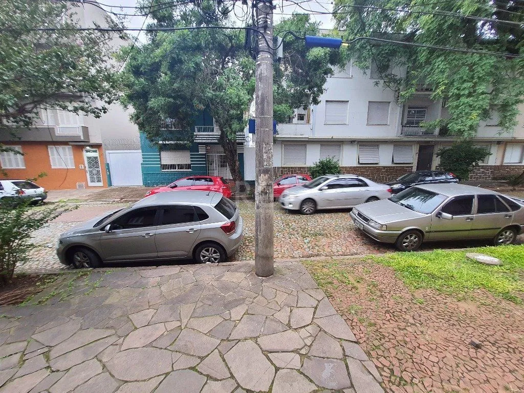Imagem Casa para Venda - 300m², 3 dormitórios, sendo 3 suites, 5 vagas - Santana