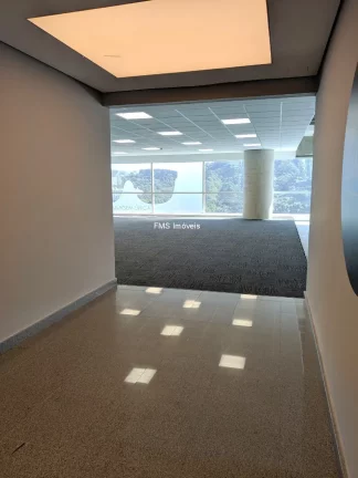 Imagem Conjunto comercial com 1180m² na Chácara Santo Antônio.