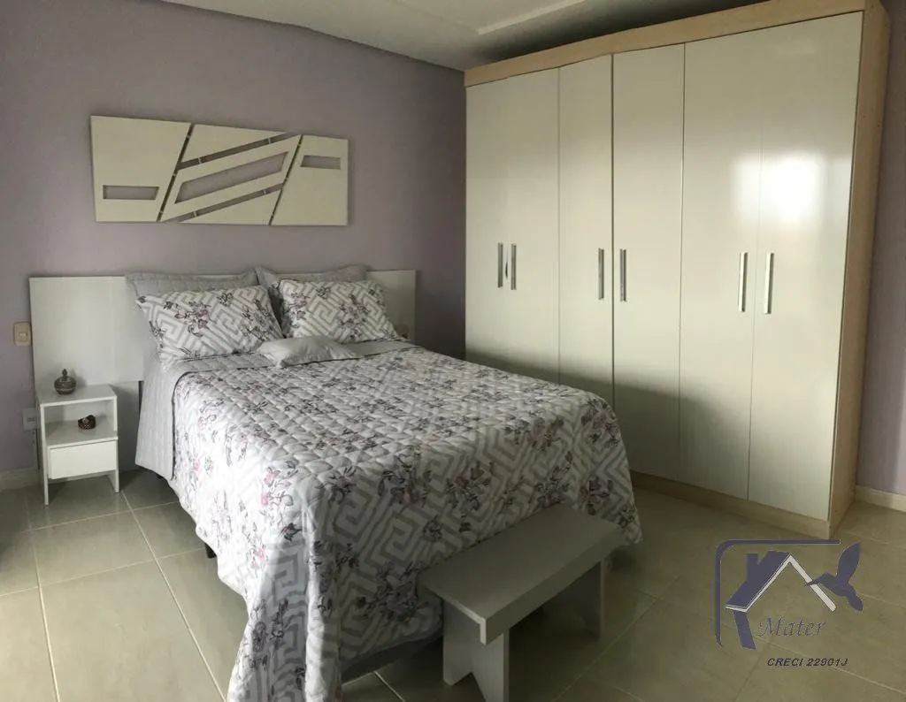 Imagem Casa para Venda - 0m², 5 dormitórios, sendo 2 suites, 2 vagas - Village