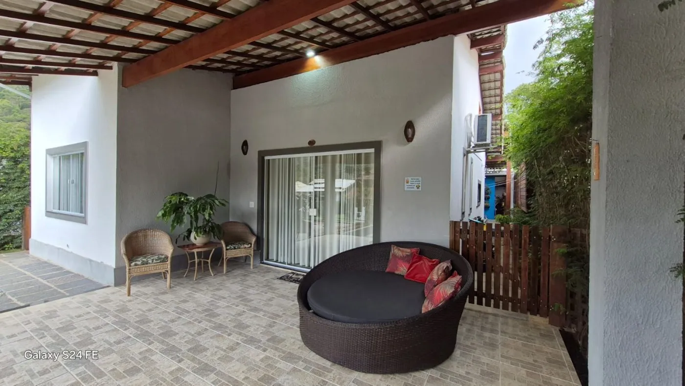 Imagem Casa em Condomínio para Venda em Teresópolis / RJ no bairro Albuquerque