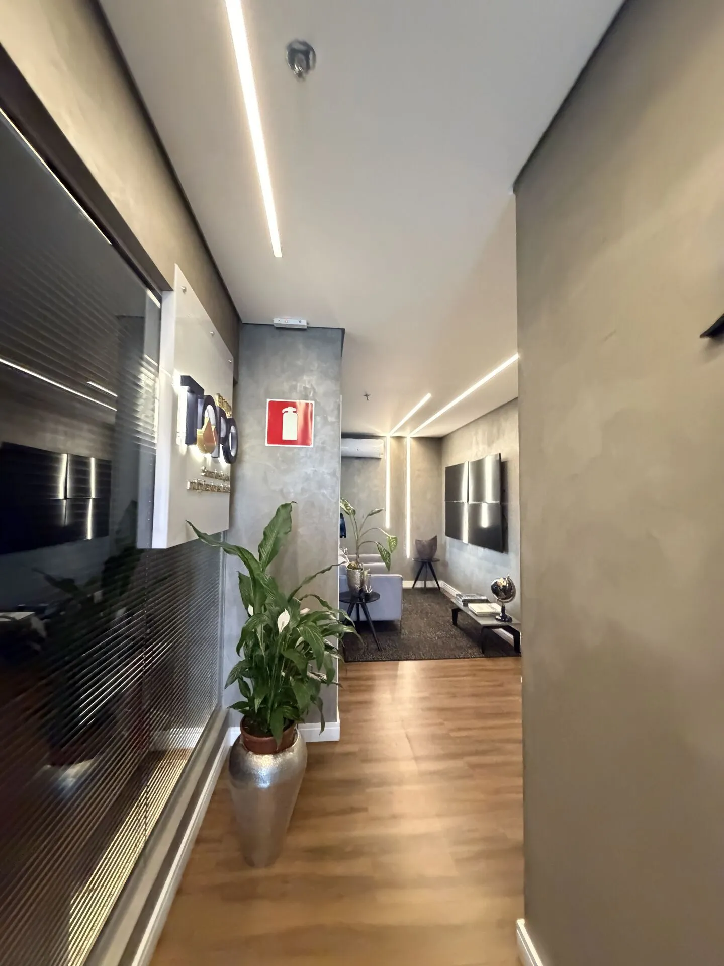 Imagem Sala comercial à venda no bairro Funcionários - Belo Horizonte/MG