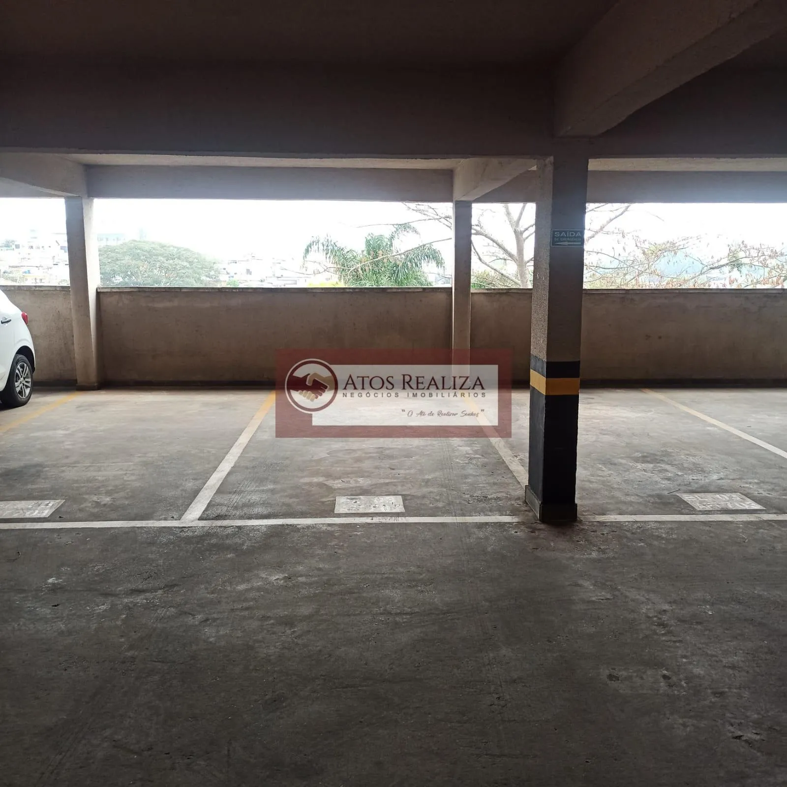 Imagem Vendo Apartamento no Jardim Lalo proximo a estação autódromo da CPTM, e Rua Miguel Yunes. Vendo lindo Apartamento todo reformado no Jardim Lalo, imóvel com 2 Dormitórios, 1 vaga de garagem, cozinha americana com Armários, imóvel próximo a estação autodrom