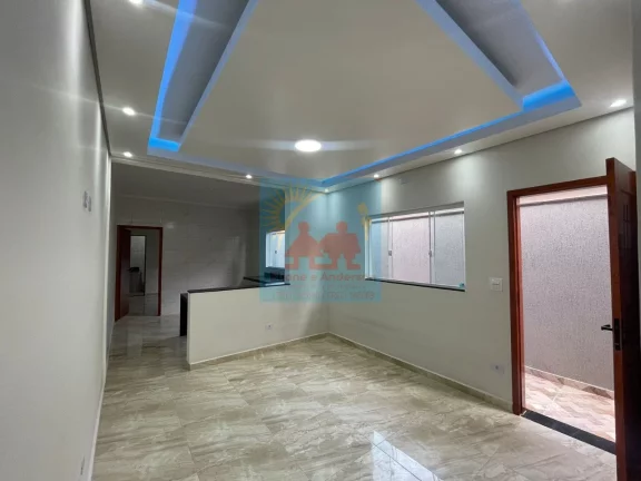 Casa com Piscina na Praia de Itanhaém, 359.900,00