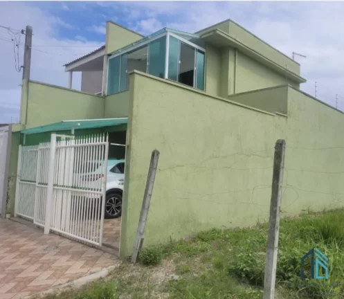 Imagem Sobrado com piscina, área gourmet, 03 quartos com suíte, 70 metros do Mar em Matinhos PR