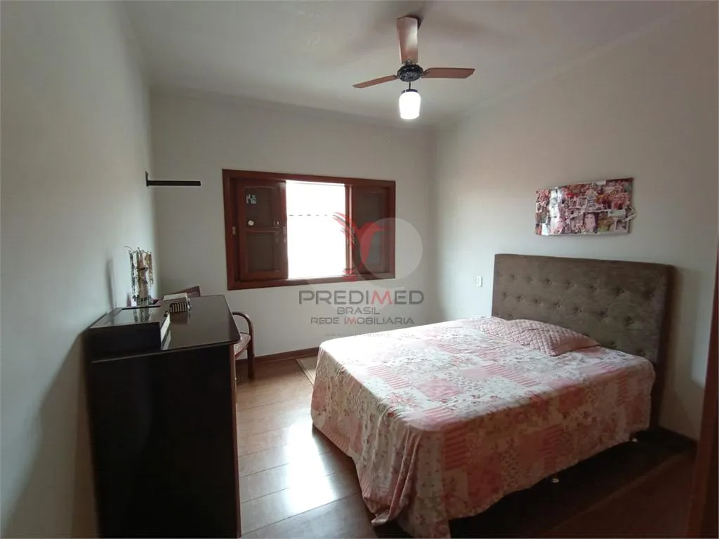 Imagem Casa de 4 quartos, 276m² no bairro Centro, em Lençóis Paulista