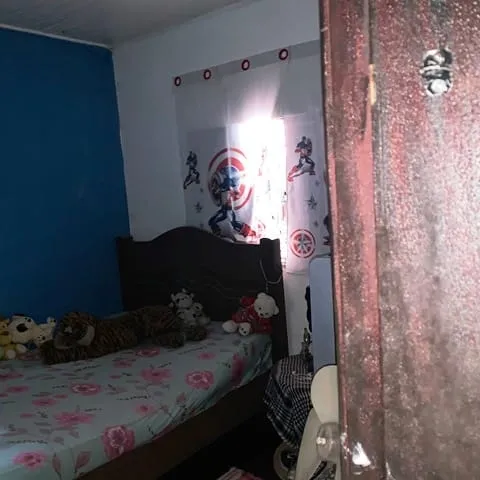 Imagem Casa à venda 3 Quartos, 2 Vagas, 250M², Parque São Domingos, Pindamonhangaba - SP
