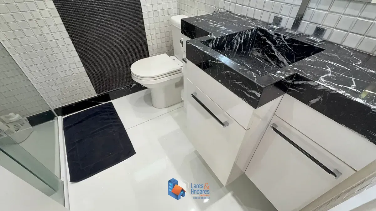Imagem Casa no condomínio Casa do Horto para venda com 3 quartos, sendo 3 suítes, 560m²