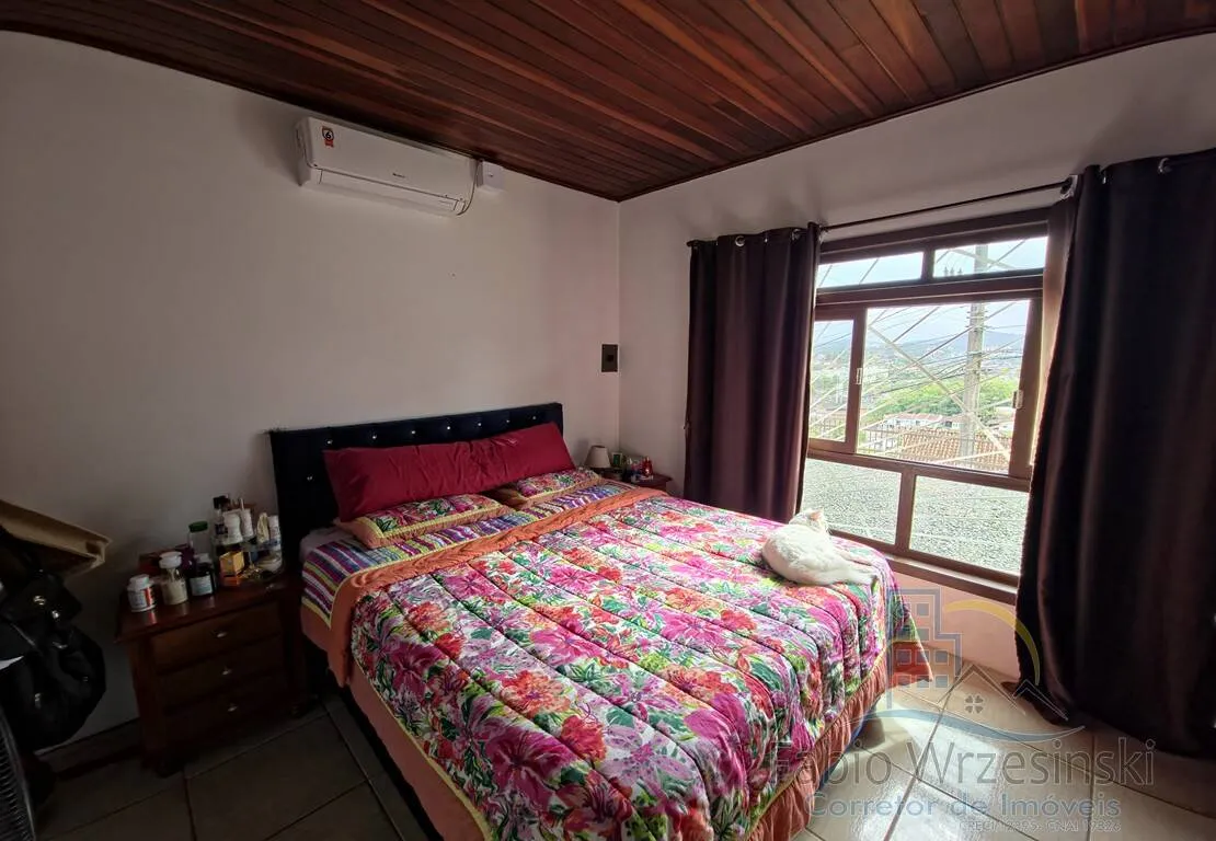 Imagem Casa averbada no Itaum com 4 dormitórios