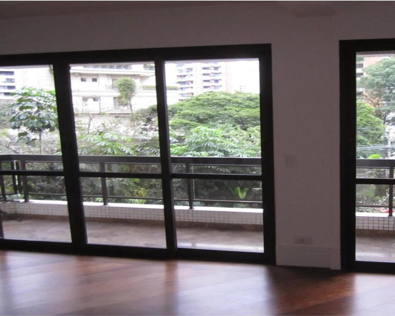 Imagem Apartamento de luxo no Edifício Maison Saint Laurent