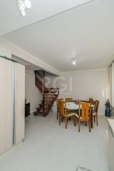 Imagem Casa para Venda - 137m², 3 dormitórios, sendo 3 suites, 2 vagas - Hípica