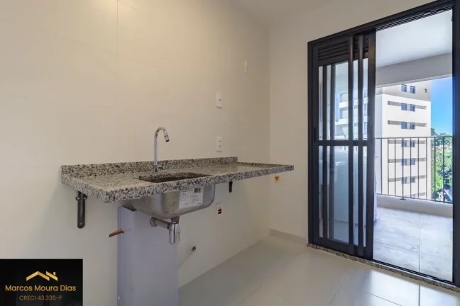 Imagem Apartamento 3 dormitórios ( 1 suíte) , 1 Vaga de Garagem. Edifício com Portaria 24 hs e Lazer