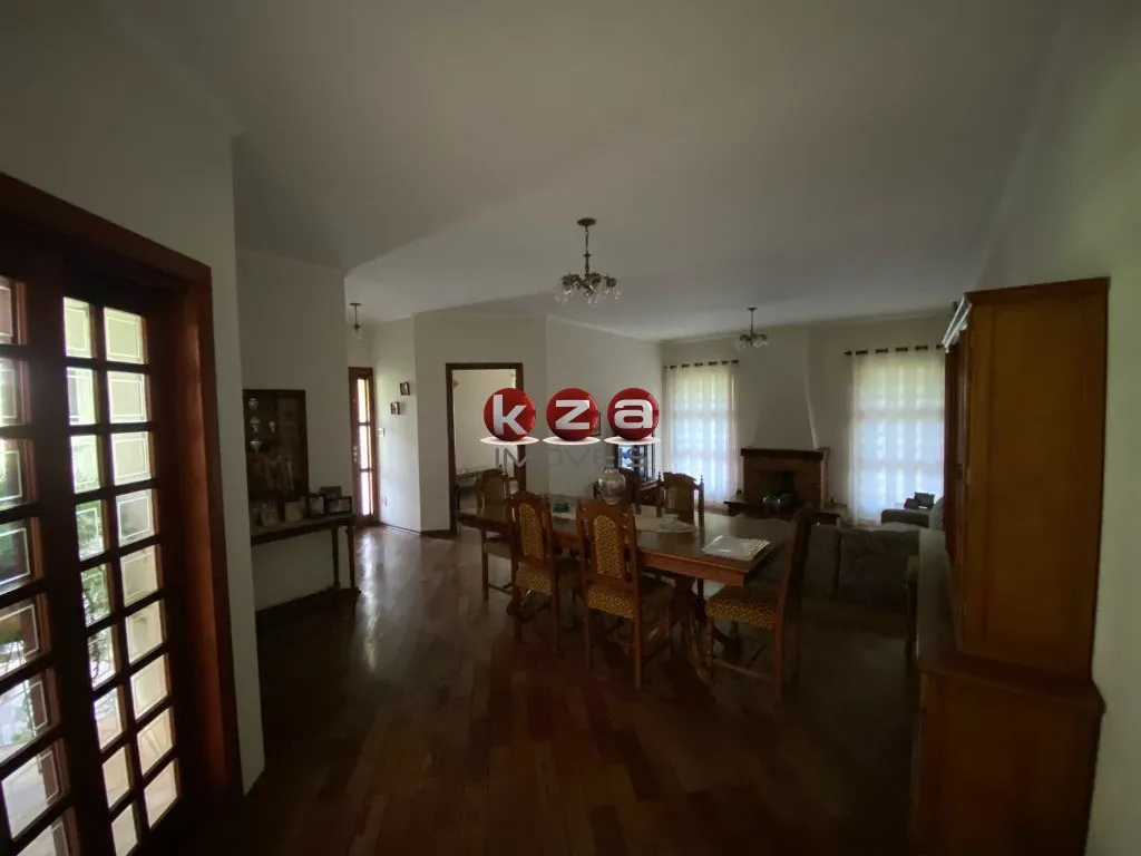 Imagem Chácara de luxo à venda em Valinhos-SP, com 4 quartos, 4 suítes e 15 vagas de garagem!