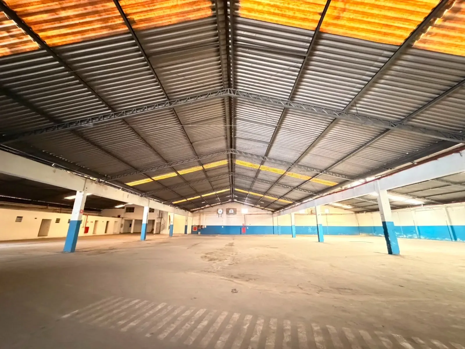 Foto do imóvel: Galpão para Alugar, 2.948 m² em Vila Leopoldina