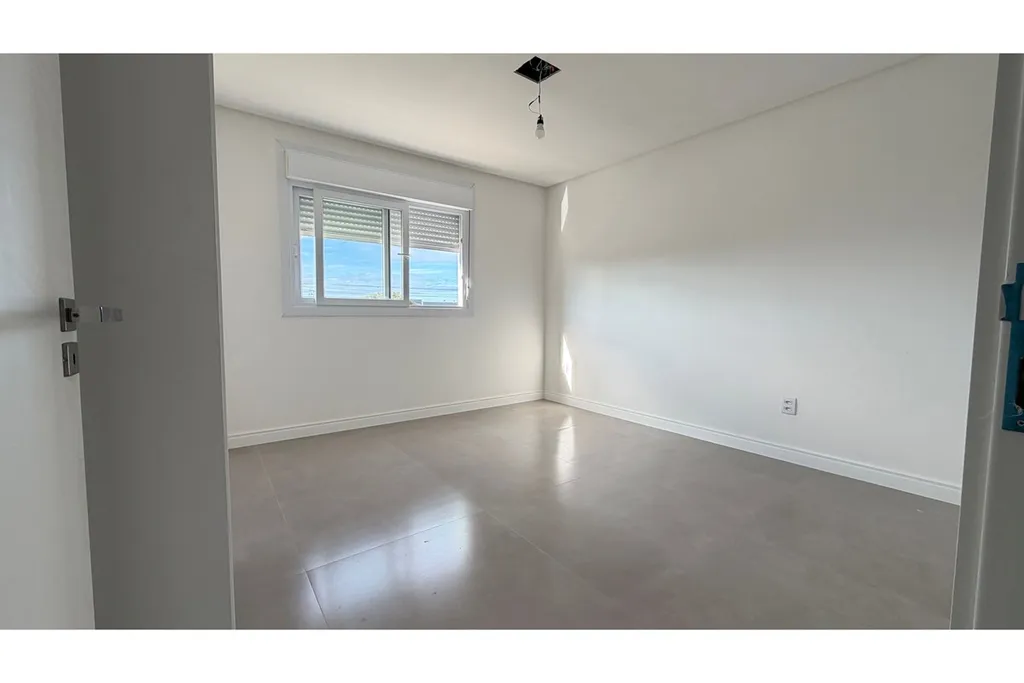Imagem Casa à venda em Xangri-Lá, Centro, com 3 quartos, 123,78m2