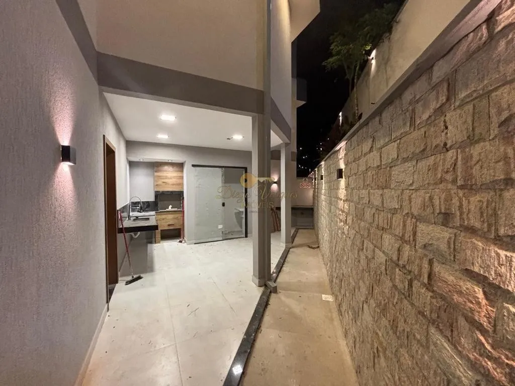Imagem Casa em Condomínio para Venda em Teresópolis / RJ no bairro Alto
