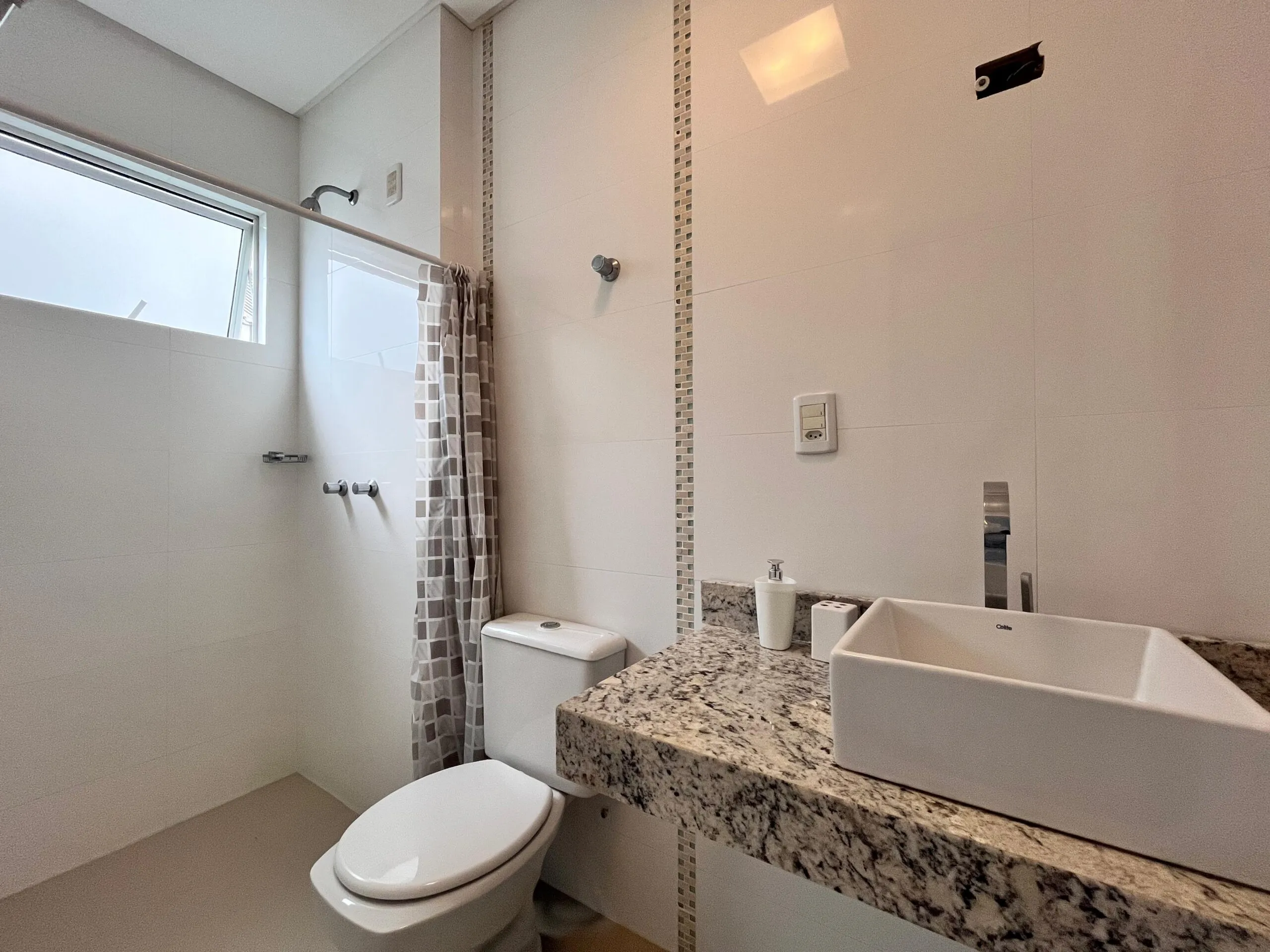 Imagem Apartamento com vista para o mar à venda com 142m2 por R$ 1.950.000,00