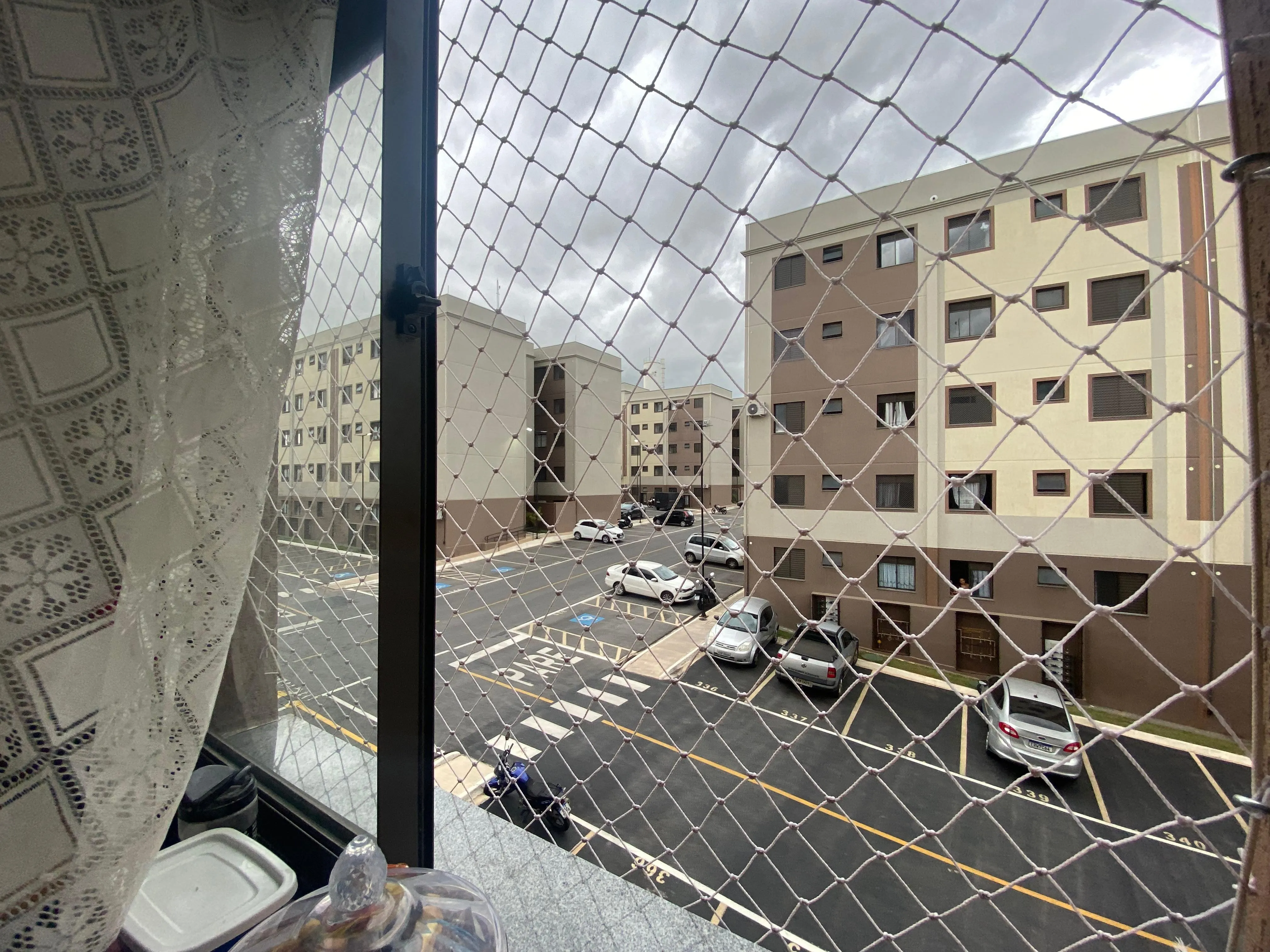 Imagem "Apartamento de 2 Dormitórios no Condomínio Lar Londres - Conforto e Lazer no Centro de Votorantim"