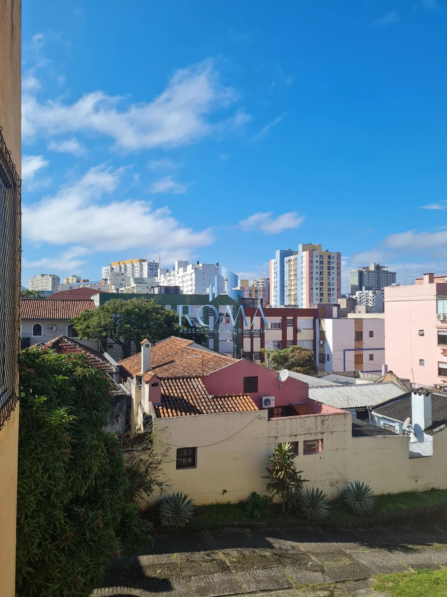 Imagem CENTRAL PERTO DA PARADA PARA A UFSM