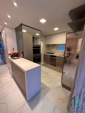 Imagem Apartamento lindo, 03 suítes, 03 vagas, Mobiliado, Meia Praia em Itapema SC