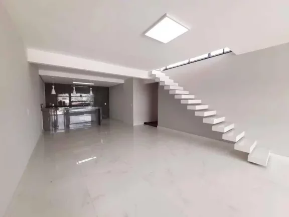 Imagem Casa dos sonhos no bairro Ibiapaba! 3 dormitórios, um suíte, ampla sala e espaço versátil para eventos