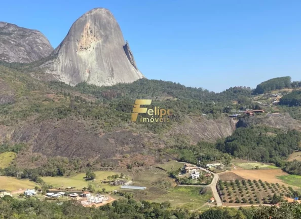 Imagem 1 QUARTO EM DESLUMBRANTE COM VISTA PARA A PEDRA AZUL.