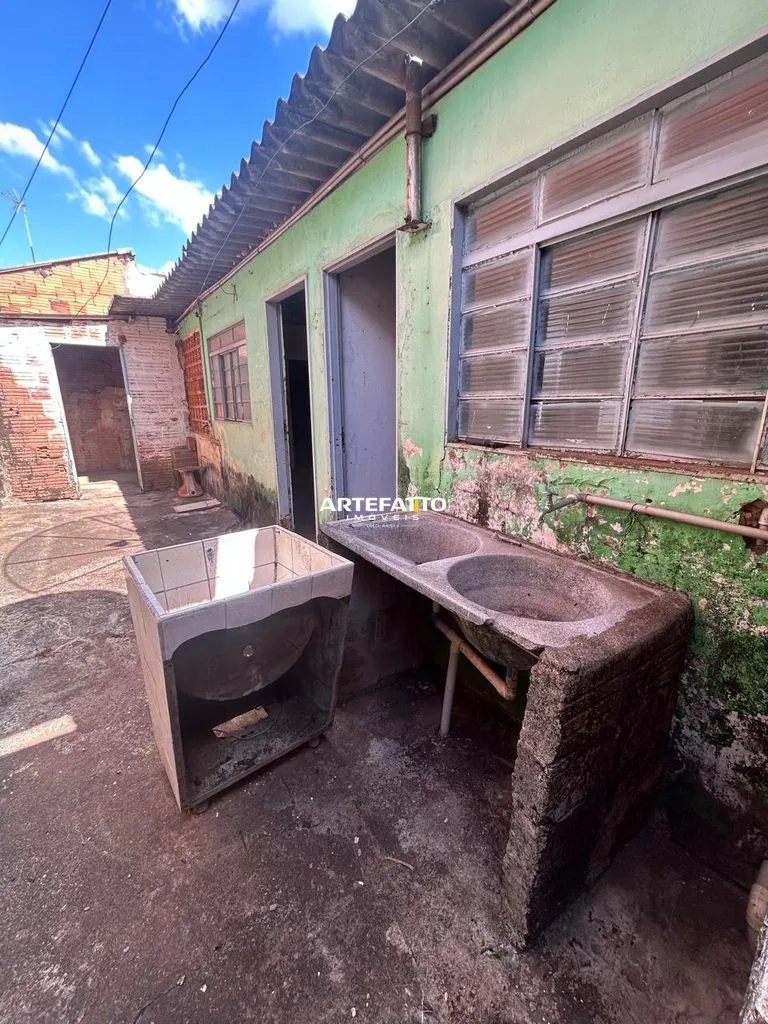 Imagem Casa à venda em Franca, Jardim Aeroporto II, com 8 quartos, 240m2