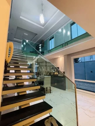 Imagem Sobrado Averbado no Iririú com 347m²
