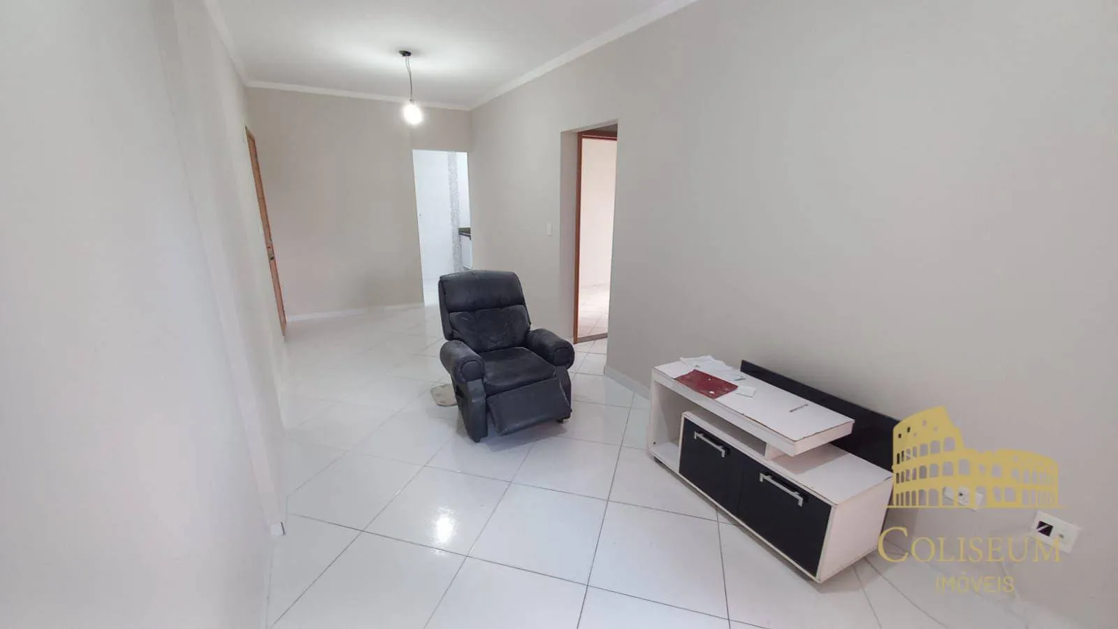 Imagem Apartamento com 2 dormitórios à venda, 72 m² por R$ 460.000,00 - Aviação - Praia Grande/SP