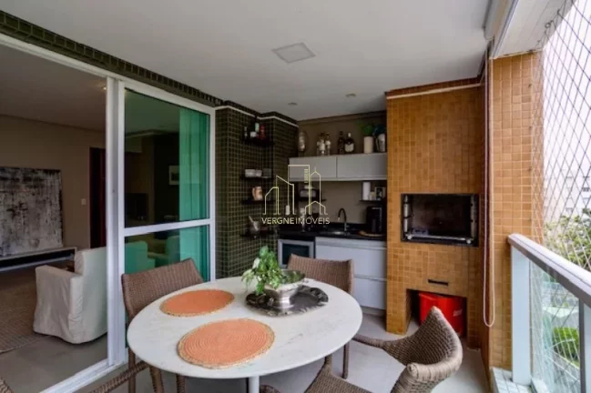 Imagem Apartamento com três suítes closet amplo living à venda em Alphaville Salvador