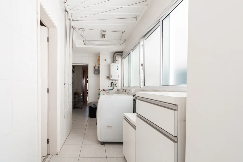 Imagem Apartamento à venda em São Paulo, Campo Belo, com 4 quartos, 216m2