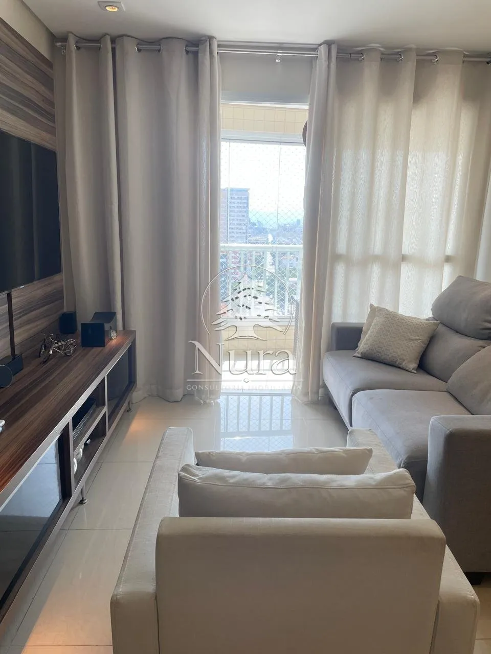 Imagem Apartamento de 3 quartos, 92m² no bairro Encruzilhada, em Santos