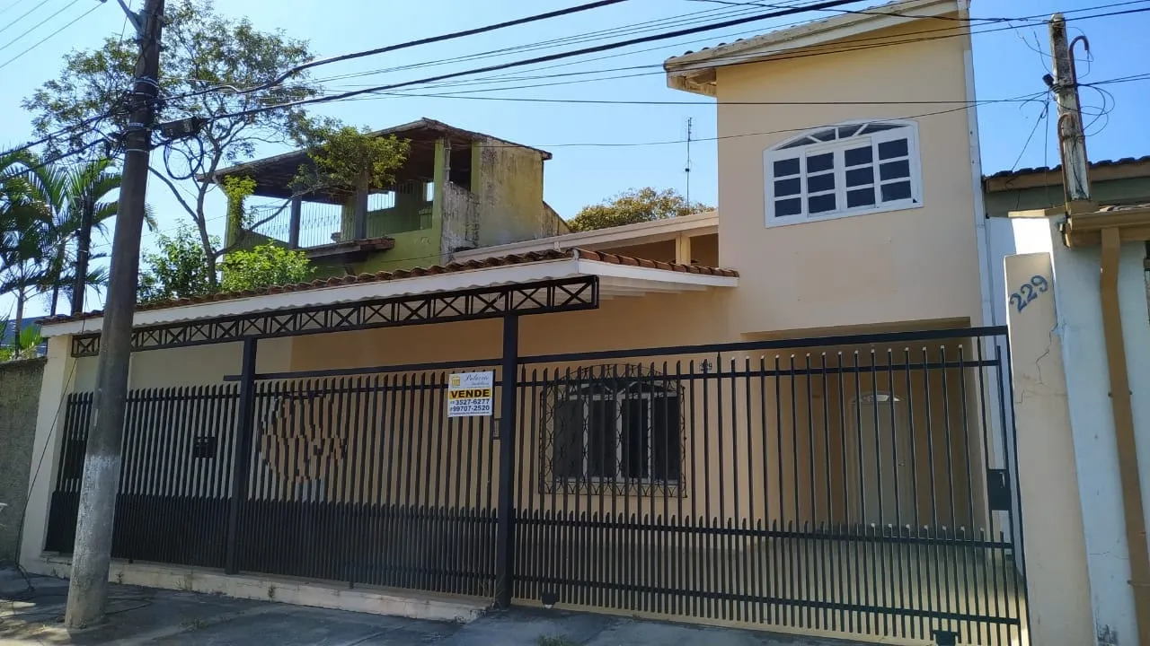 Foto do imóvel Casa à venda 4 Quartos, 2 Suites, 3 Vagas, 260M², Residencial Campos Maia, Pindamonhangaba - SP