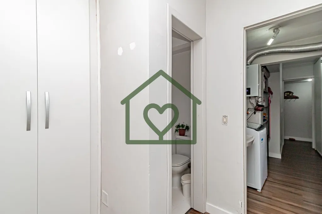 Imagem Apartamento com 3 dormitorios, banheiro social, area de serviço com armarios, banheiro auxiliar, sa...