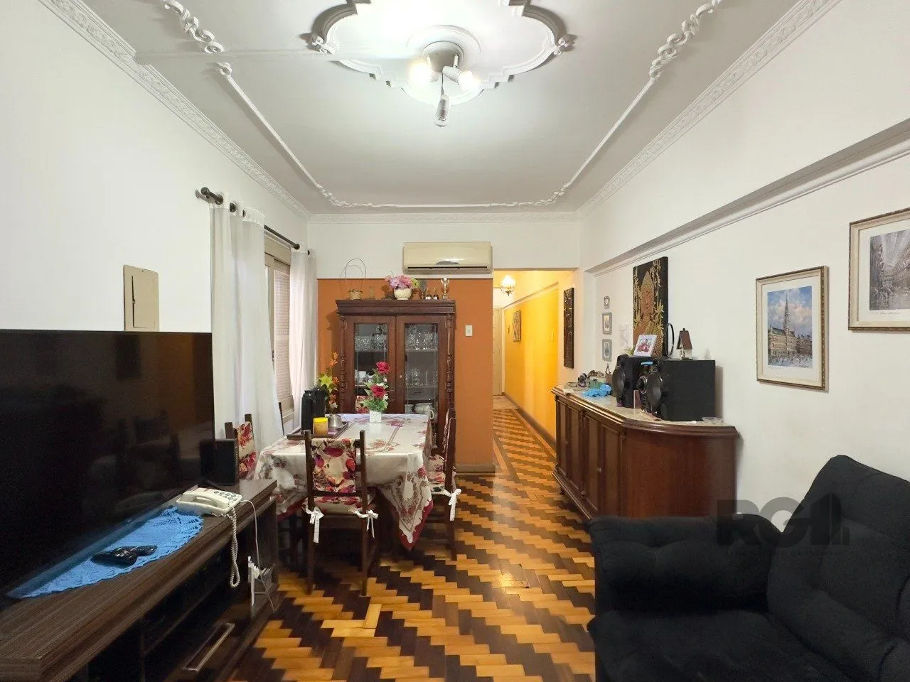 Imagem APARTAMENTO 3 DORMITÓRIOS DE 99M², COM SACADA, EM FRENTE À SANTA CASA NO CENTRO HISTÓRICO