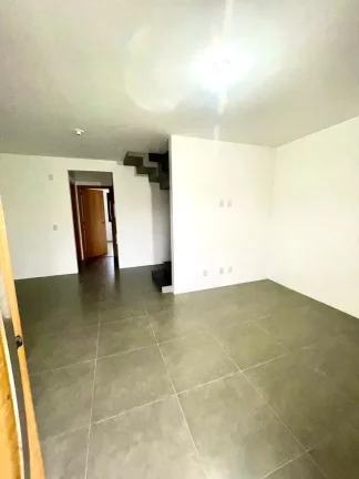 Imagem Casa dos Sonhos com 3 Dormitórios em Garopaba-SC - Alto Padrão e Ótima Localização