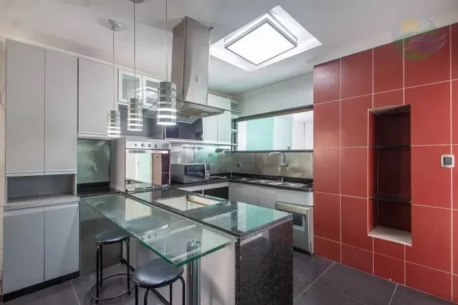 Imagem Casa alto padrão com 4 quartos, Piscina, para venda, em Candeias, Jaboatão dos Guararapes.