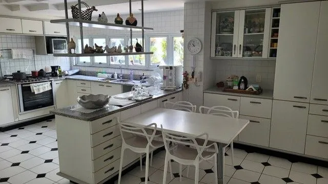 Imagem Crystal Lake: casa duplex 600 m² e 4 quartos