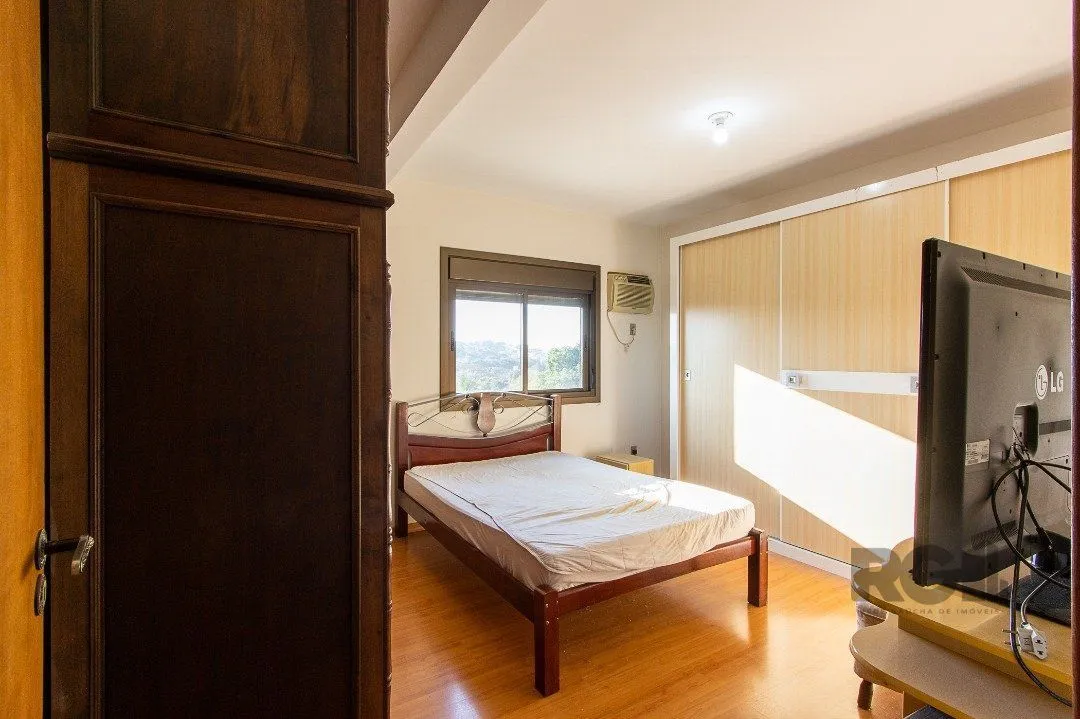 Imagem Cobertura para venda, 167m², 3 dormitórios, Nonoai