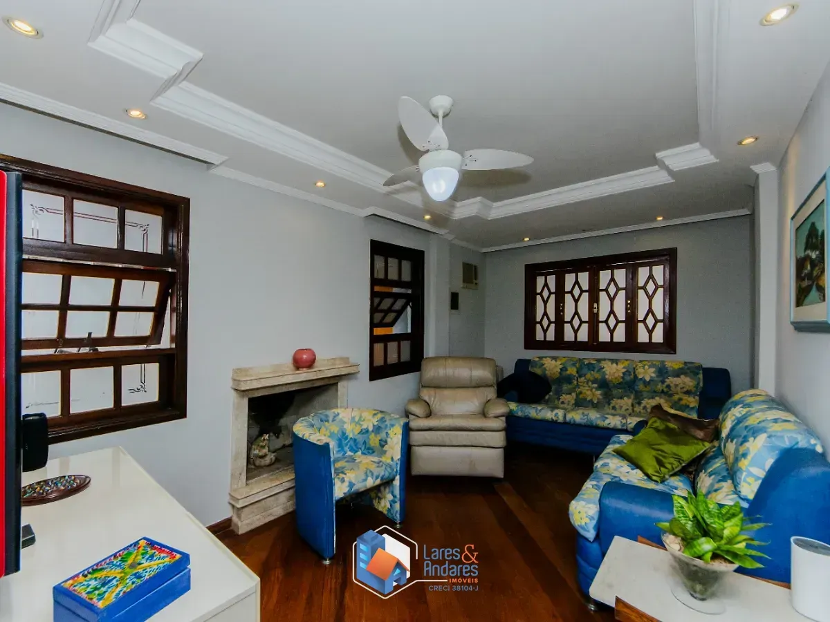 Imagem Casa para venda em Conjunto Residencial Santa Terezinha com 4 quartos, sendo 1 suíte, 192m²